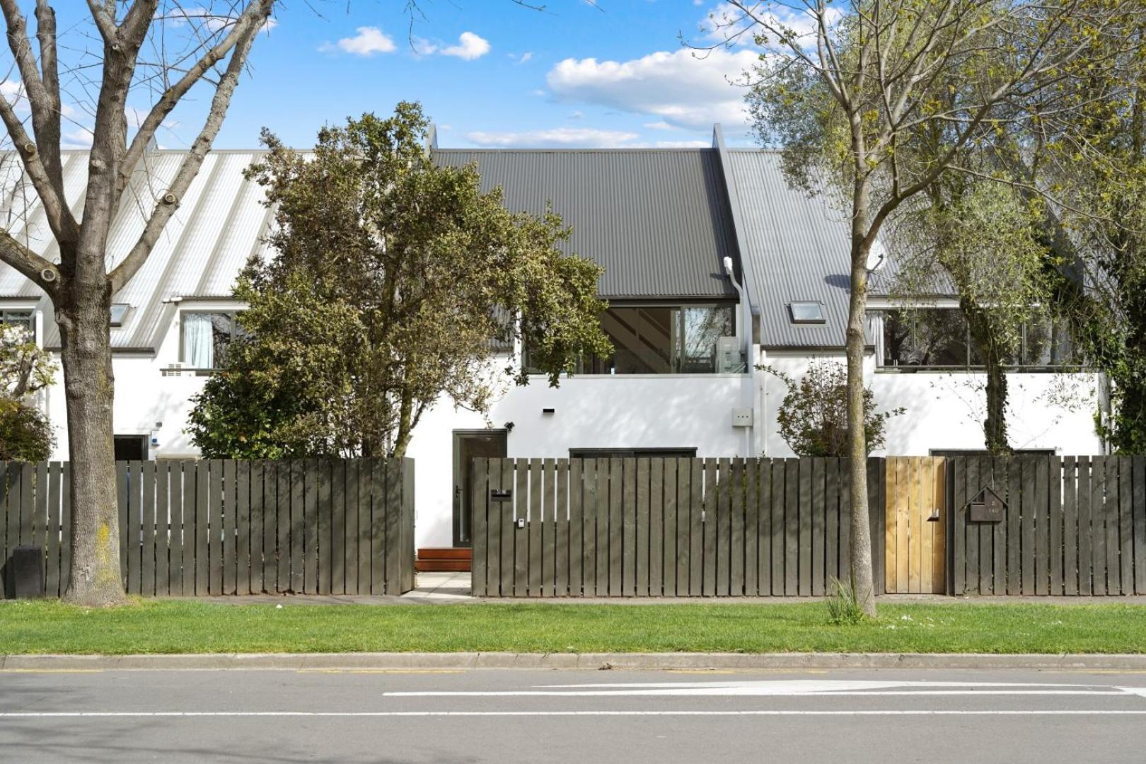 Chester St East - Christchurch Holiday Homes エクステリア 写真